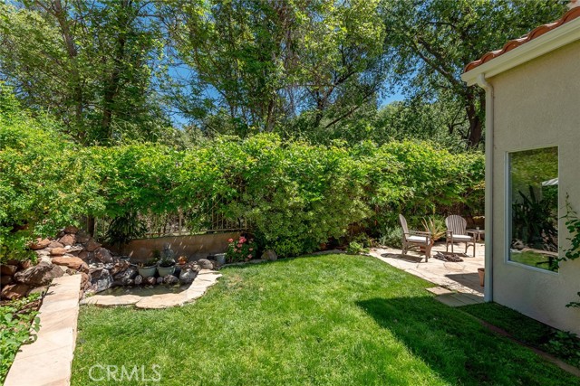 Detail Gallery Image 2 of 29 For 4762 Rhapsody, Oak Park,  CA 91377 - 3 Beds | 3 Baths