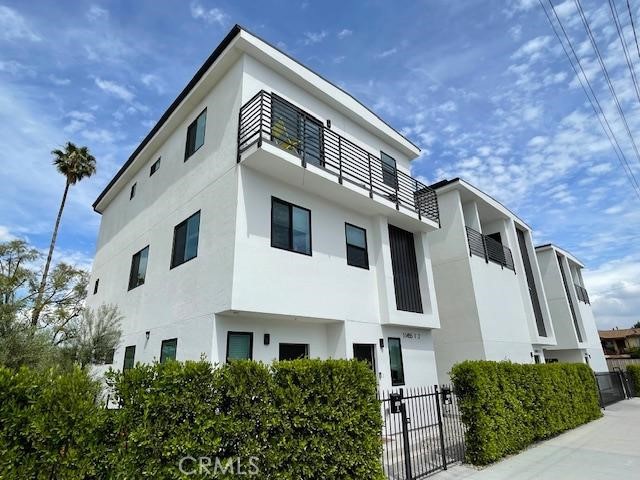 Details for 11451 Victory Boulevard, North Hollywood, CA 91606