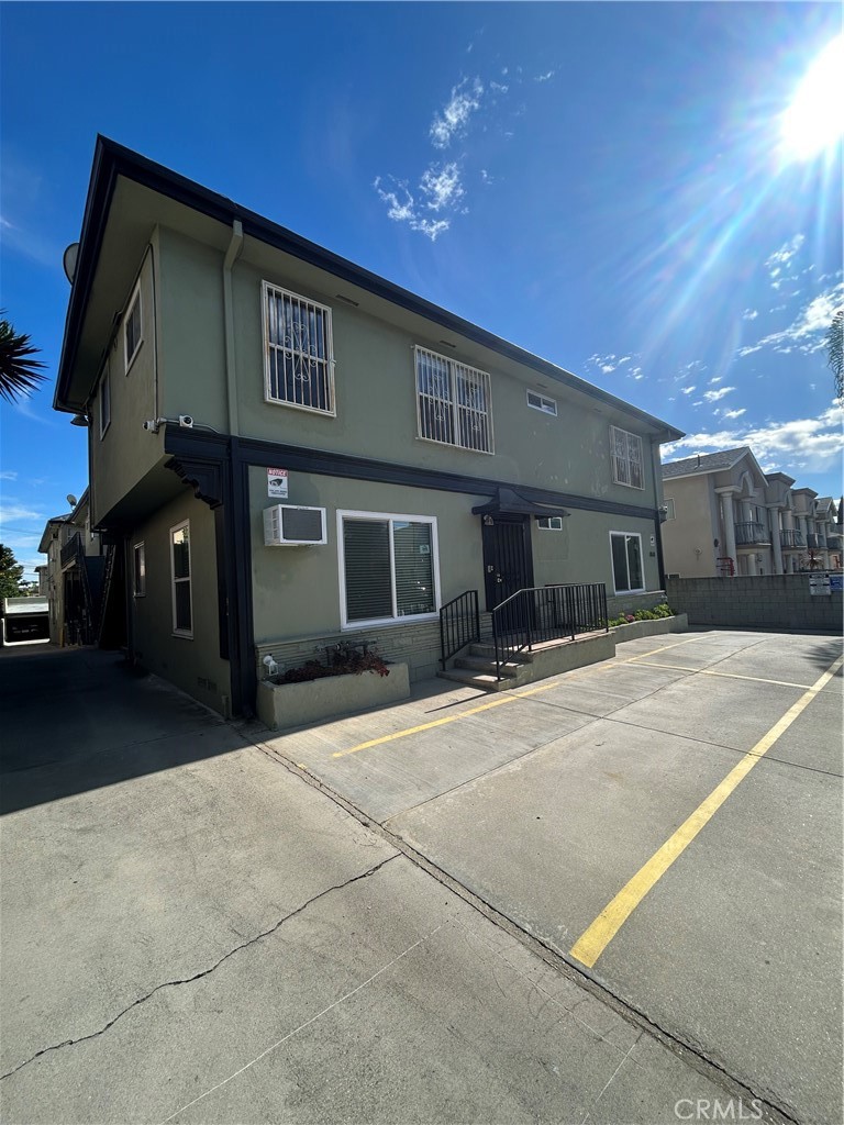 1818 N Kingsley Drive #1