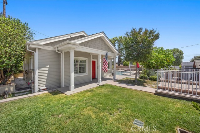 1721 El Dorado Avenue, La Habra CA: https://media.crmls.org/medias/aae776db-3888-4ab4-ace1-dc18d4ee2618.jpg