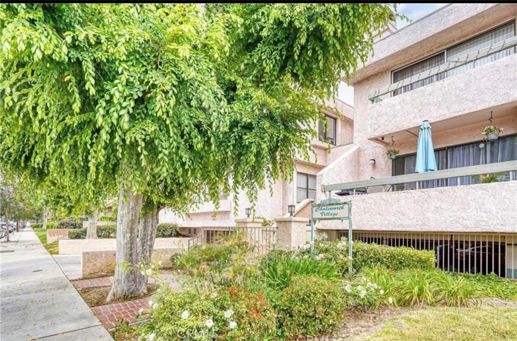 9906 Owensmouth Avenue #13