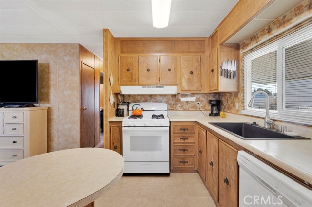 Detail Gallery Image 9 of 39 For 20683 Waalew #B-84,  Apple Valley,  CA 92307 - 2 Beds | 2 Baths