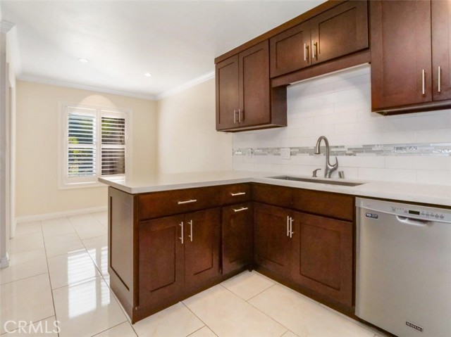 Kitchen and Casual Dining
