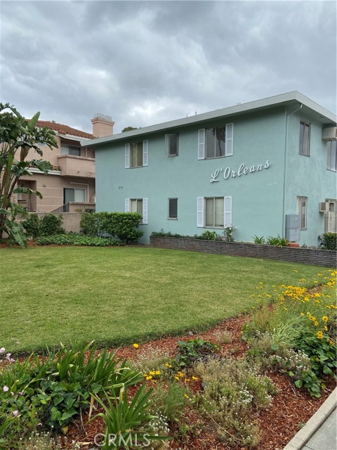 1032 Arcadia Avenue, Arcadia CA: https://media.crmls.org/medias/aaeac59a-a58e-49f0-bb91-bf61295d8c51.jpg