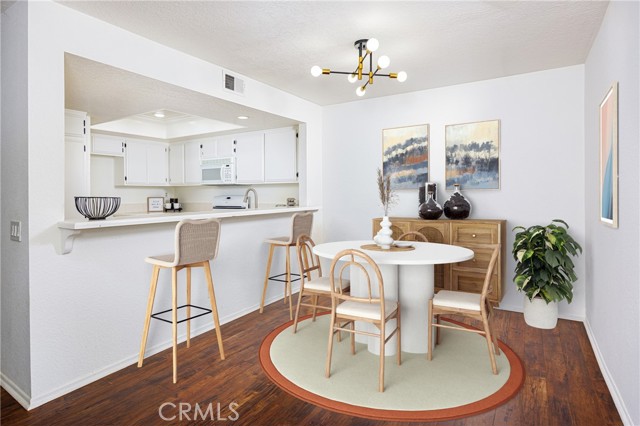 25644 Mont Pointe, Lake Forest CA: https://media.crmls.org/medias/aaeae3a8-1856-4abf-a164-c40e057da551.jpg