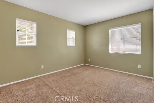 https://media.crmls.org/medias/aaeae544-a6e5-4322-9456-35965155b867.jpg?preset=X-Large