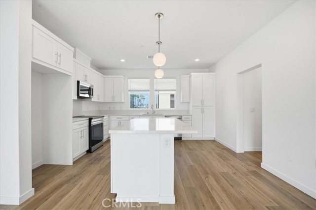 Detail Gallery Image 13 of 37 For 9331 via Azul, Pico Rivera,  CA 90660 - 3 Beds | 2/1 Baths