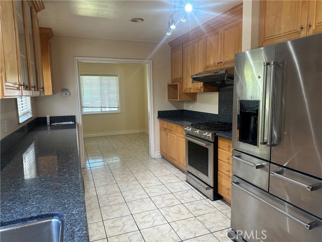 2415 El Capitan Avenue, Arcadia CA: https://media.crmls.org/medias/aaeb3016-bf39-4ad4-9a20-ec0ed8760296.jpg