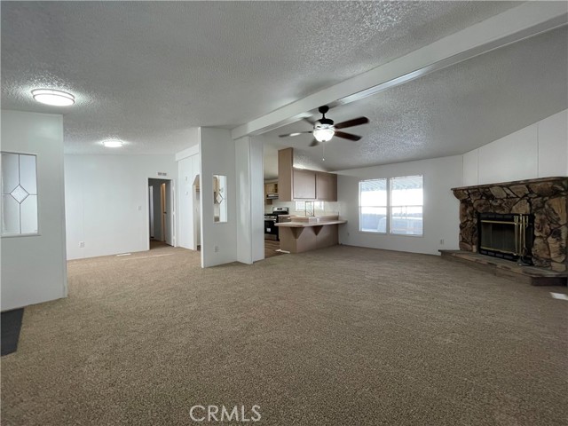 1301 Taft Highway, Bakersfield CA: https://media.crmls.org/medias/aaec88cb-c3c2-4785-947f-b167e2eb8da5.jpg