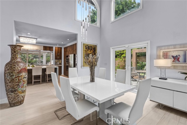 Detail Gallery Image 7 of 53 For 25432 Nottingham Ct, Laguna Hills,  CA 92653 - 5 Beds | 4/1 Baths