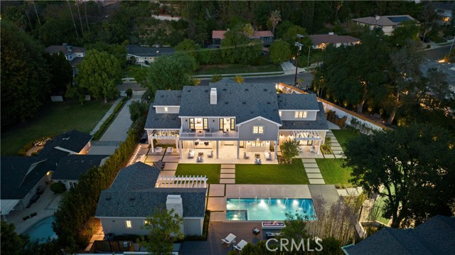 Detail Gallery Image 5 of 56 For 4509 Noeline Ave, Encino,  CA 91436 - 6 Beds | 6/1 Baths