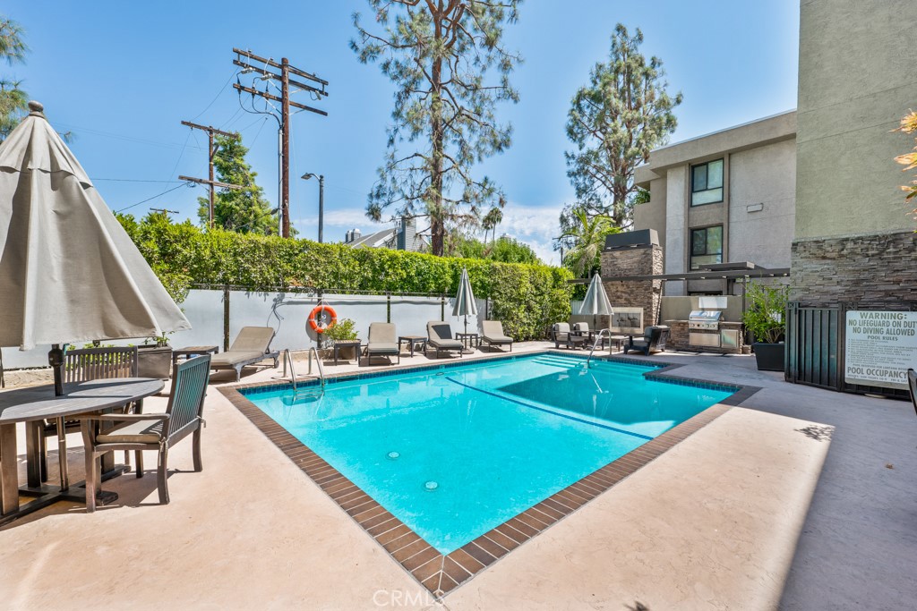 11640 Woodbridge Street 202, Studio City, CA 91604