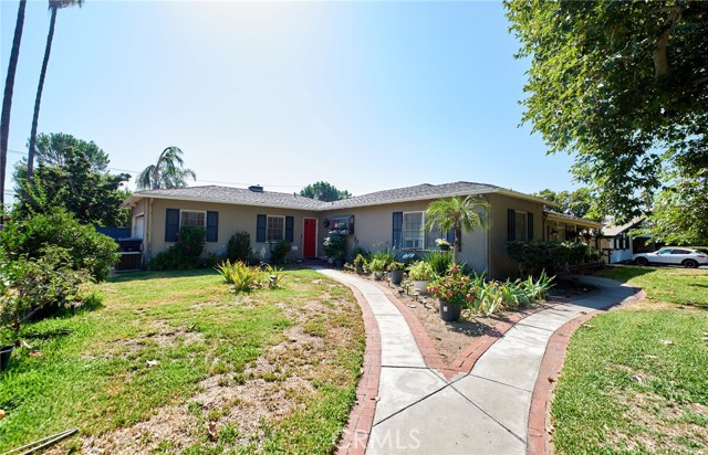 Detail Gallery Image 7 of 45 For 3137 Valencia Ave, San Bernardino,  CA 92404 - 6 Beds | 4 Baths