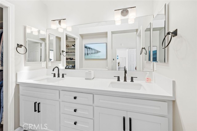 124 Garnet Avenue, Newport Beach CA: https://media.crmls.org/medias/aaf128ec-24f3-4aa4-aa0d-f67250330c74.jpg