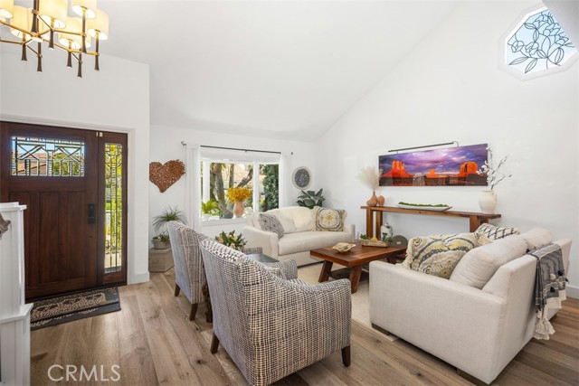 Detail Gallery Image 4 of 59 For 27252 Cordero Ln, Mission Viejo,  CA 92691 - 4 Beds | 2/1 Baths