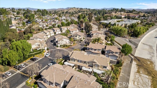 26502 Rock Creek Drive, Valencia CA: https://media.crmls.org/medias/aaf2c069-e5e0-41fd-9af5-ef2cf9cb6acb.jpg