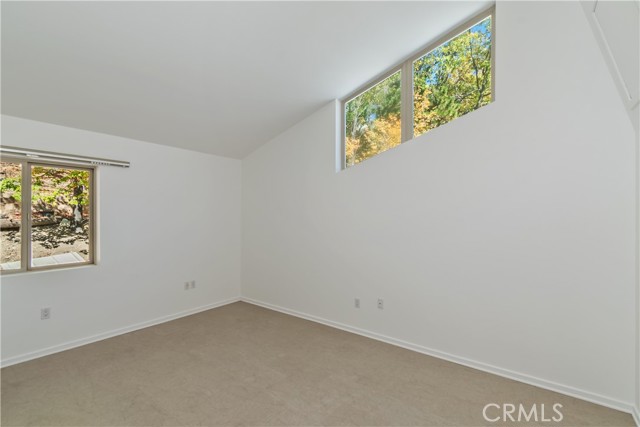 Detail Gallery Image 35 of 75 For 22 Holly Dr, Running Springs,  CA 92382 - 3 Beds | 2/1 Baths