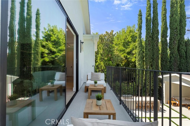 Detail Gallery Image 39 of 65 For 4625 Vesper Ave, Sherman Oaks,  CA 91403 - 5 Beds | 5/2 Baths