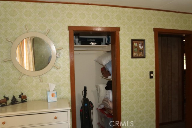 Detail Gallery Image 18 of 23 For 842 Eureka Dr, Big Bear Lake,  CA 92315 - 2 Beds | 1 Baths