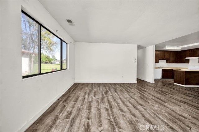 Detail Gallery Image 2 of 31 For 19270 Mountain, Hidden Valley Lake,  CA 95467 - – Beds | – Baths