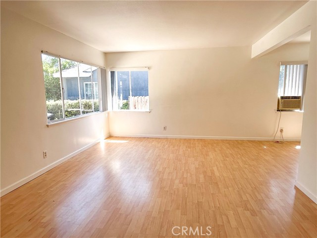 Detail Gallery Image 9 of 36 For 10645 Wolfe Ave, Riverside,  CA 92505 - 3 Beds | 1 Baths