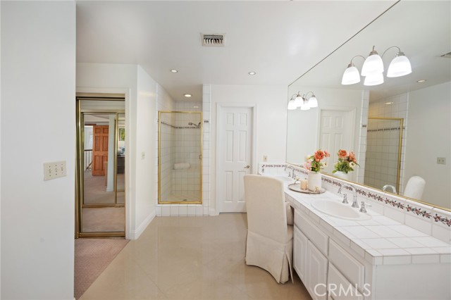 Detail Gallery Image 34 of 54 For 235 Silver Tree Rd, Glendora,  CA 91741 - 5 Beds | 3/1 Baths