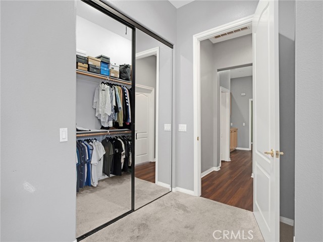 Detail Gallery Image 20 of 42 For 21103 Cross Creek Dr, Saugus,  CA 91350 - 3 Beds | 3 Baths