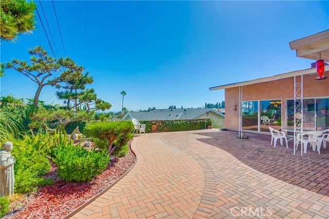 2057 Santa Rena Drive, Rancho Palos Verdes, California 90275, 4 Bedrooms Bedrooms, ,2 BathroomsBathrooms,Residential,Sold,Santa Rena,SB23139904