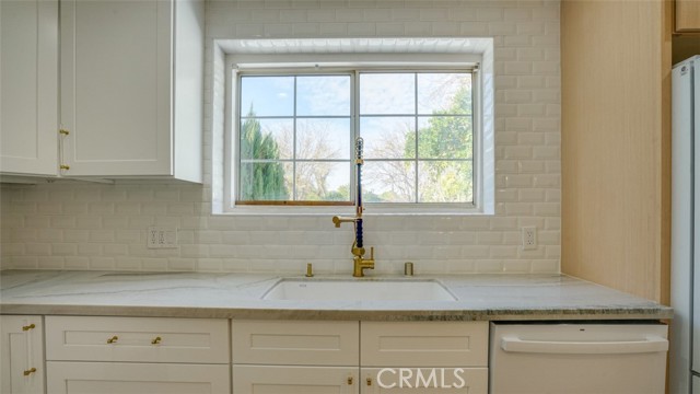 Detail Gallery Image 14 of 63 For 24306 Gilmore St, West Hills,  CA 91307 - 4 Beds | 2 Baths