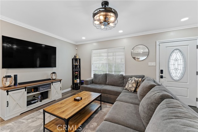 Detail Gallery Image 7 of 25 For 1422 S Exmoor Ave, Compton,  CA 90220 - 3 Beds | 2 Baths