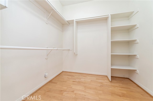 326 Genoa, Arcadia CA: https://media.crmls.org/medias/aafa2611-4b30-4c78-afa6-76385451d1d5.jpg