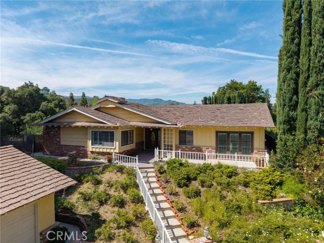 Detail Gallery Image 3 of 47 For 23428 Oakrun Ln, Newhall,  CA 91321 - 4 Beds | 3 Baths