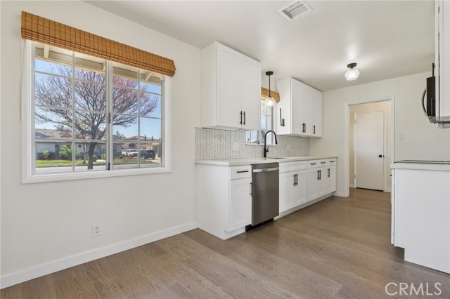 Detail Gallery Image 12 of 39 For 5319 Rochester, Riverside,  CA 92504 - 3 Beds | 2 Baths