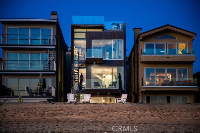 Detail Gallery Image 1 of 1 For 99 a Surfside Ave, Surfside,  CA 90743 - 4 Beds | 4 Baths