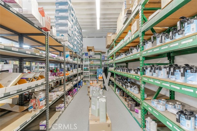  Commercial for Sale in Sun Valley, California
