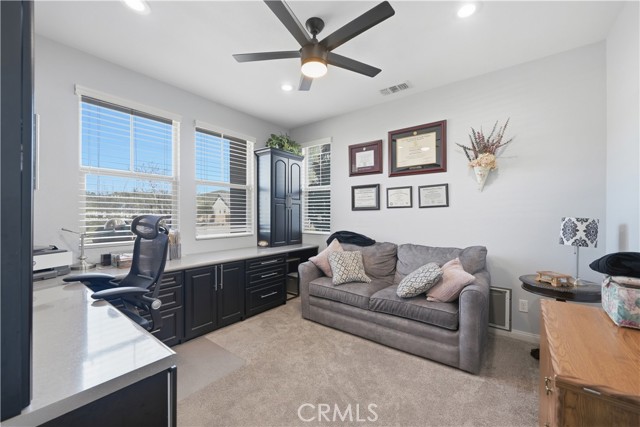 Detail Gallery Image 7 of 40 For 37686 Golden Eagle Ave, Murrieta,  CA 92563 - 4 Beds | 3/1 Baths