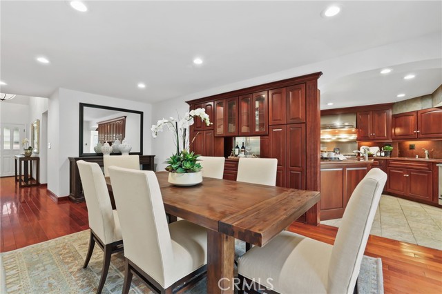 10351 Lassen Street, Los Alamitos CA: https://media.crmls.org/medias/aafc0e42-6d59-4425-8aa1-04c33c24b774.jpg