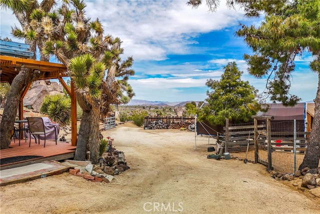 Detail Gallery Image 37 of 75 For 55525 Wood Rd, Yucca Valley,  CA 92284 - 1 Beds | 1 Baths