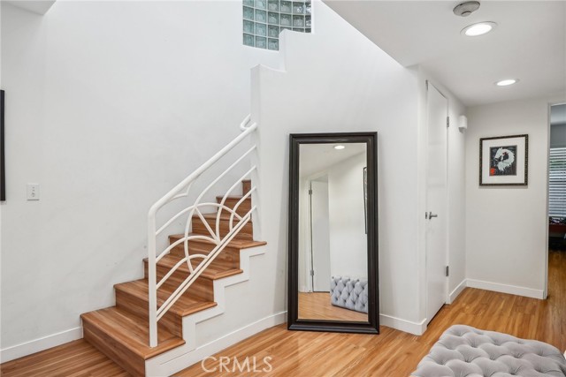 Detail Gallery Image 37 of 46 For 221 S Francisca Ave Unit a,  Redondo Beach,  CA 90277 - 3 Beds | 2/1 Baths