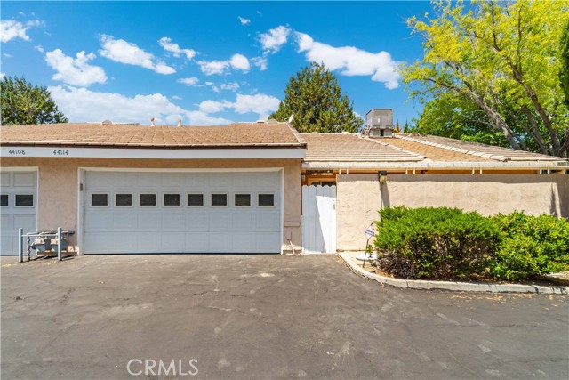 44114 30th W Street, Lancaster CA: https://media.crmls.org/medias/aafd1796-1824-42ad-b366-4be68aa04716.jpg