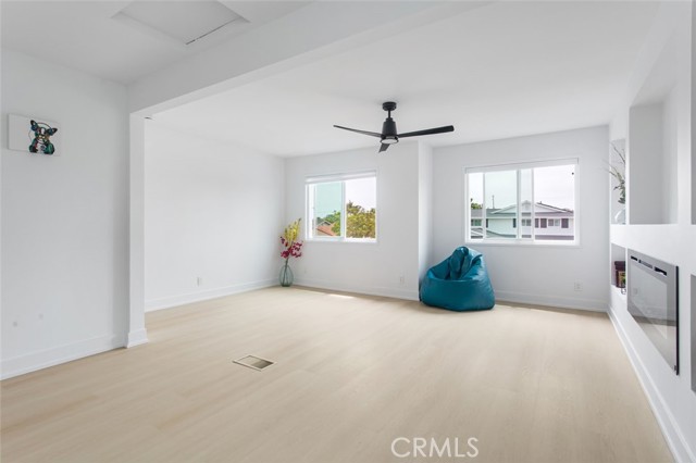7231 Siena Avenue, Westminster CA: https://media.crmls.org/medias/aafd261d-6aa6-42a5-bb34-fe2ef9476fd7.jpg