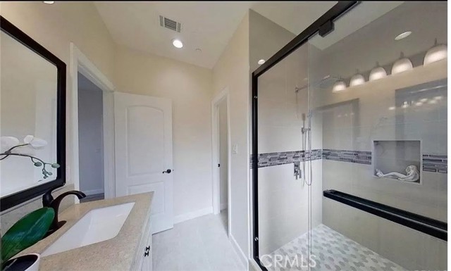 Detail Gallery Image 12 of 22 For 7796 Liberty Dr, Huntington Beach,  CA 92647 - 4 Beds | 3/1 Baths