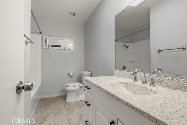 15251 Nottingham Lane, Huntington Beach CA: https://media.crmls.org/medias/aafdfcf0-720e-46fc-8221-23b55cd7357d.jpg