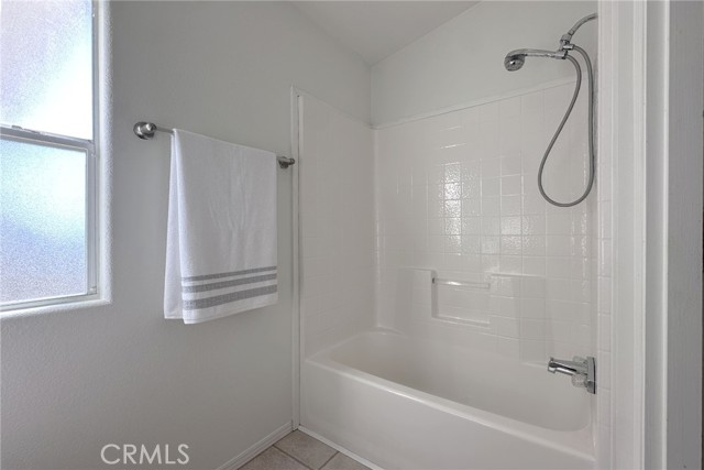 Detail Gallery Image 7 of 12 For 1150 Ventura Blvd #95,  Camarillo,  CA 93010 - 2 Beds | 2 Baths