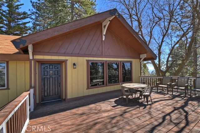 Detail Gallery Image 10 of 45 For 30573 Live Oak, Running Springs,  CA 92382 - 3 Beds | 2/1 Baths