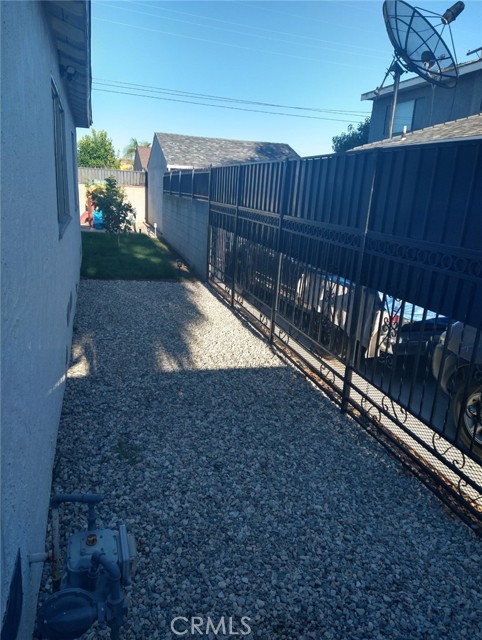 Detail Gallery Image 5 of 19 For 13408 S Catalina Ave, Gardena,  CA 90247 - 3 Beds | 1 Baths