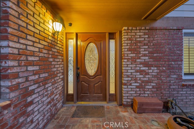 18665 Pad Court, Newhall CA: https://media.crmls.org/medias/ab018254-35e4-4393-b3b1-d301364e1d53.jpg