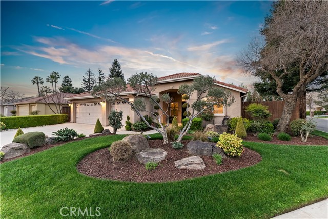 Detail Gallery Image 2 of 22 For 2168 E Powers, Fresno,  CA 93720 - 4 Beds | 2 Baths