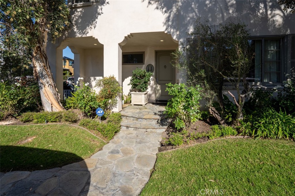 MLS #OC25264387 image #34