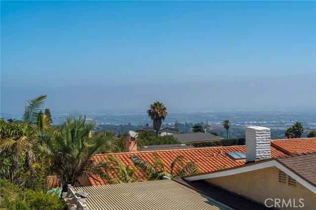 27659 Flaming Arrow Drive, Rancho Palos Verdes CA: https://media.crmls.org/medias/ab01e312-8736-4cc9-9a11-90b4cb6d1d34.jpg